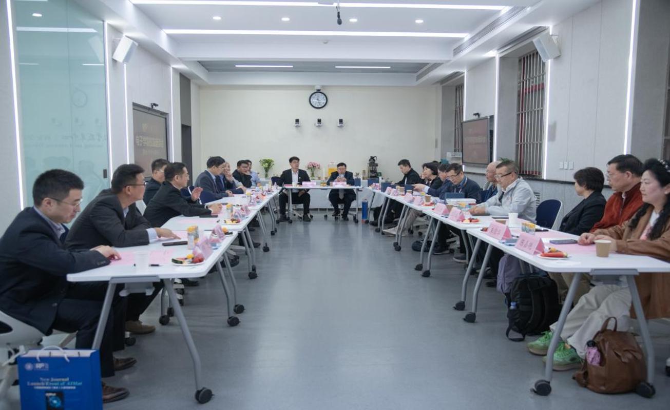 西安交通大学电子科学与工程学院校友座谈会_电子信息工程发展现状_电子学院学科建设校友交流