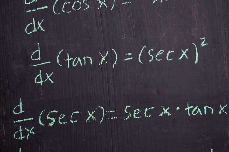 企业数字化升级_易观数科智能用户运营_齐网开源大数据项目