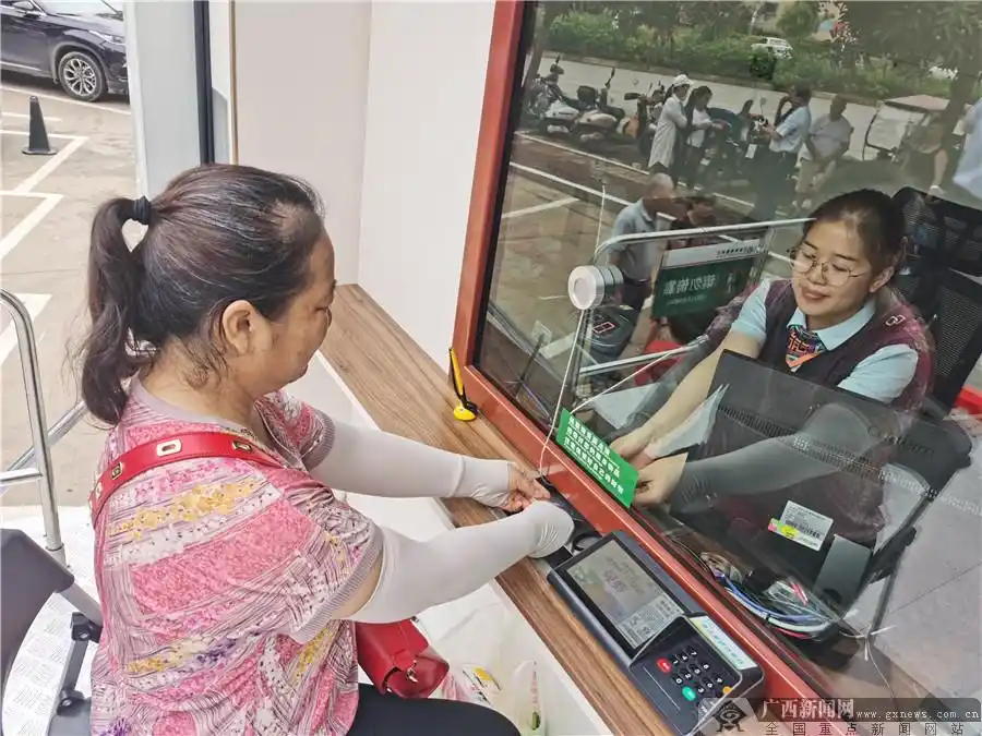 邕宁农村信用联社流动银行服务车_广西农信流动银行服务车进村_银行流动服务车报价