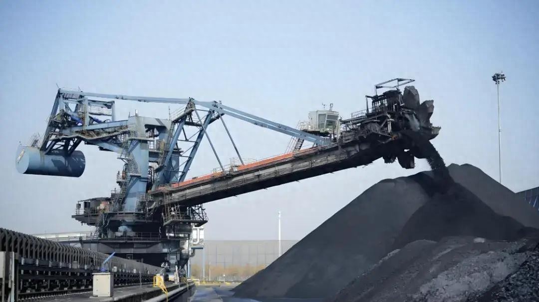 上市煤企年报166亿银行存款误作库存现金，财务披露咋把关？